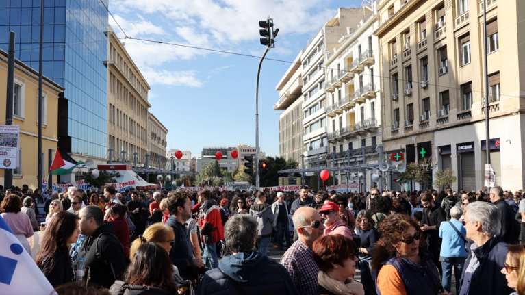 ΓΣΕΕ: 24ωρη γενική απεργία στις 9 Απριλίου - Τι διεκδικεί
