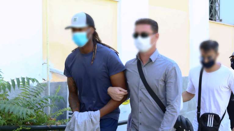 Ξέσπασε ο Σεμέδο: &quot;Είμαι αθώος, όλα γίνονται για τα λεφτά&quot; - Ελαβε προθεσμία να απολογηθεί