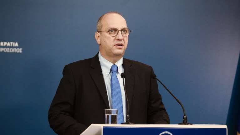 Παρέμβαση ΕΣΡ για την 12χρονη στον Κολωνό ζητά ο Οικονόμου: Οχι στη διακίνηση ευαίσθητου υλικού σε κανάλια και διαδίκτυο