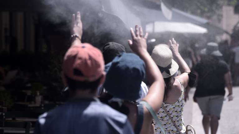 Ατέλειωτος καύσωνας: Έρχονται 46άρια την Πέμπτη - Στο &quot;κόκκινο&quot; ο κίνδυνος πυρκαγιάς σχεδόν σε όλη τη χώρα [χάρτες]