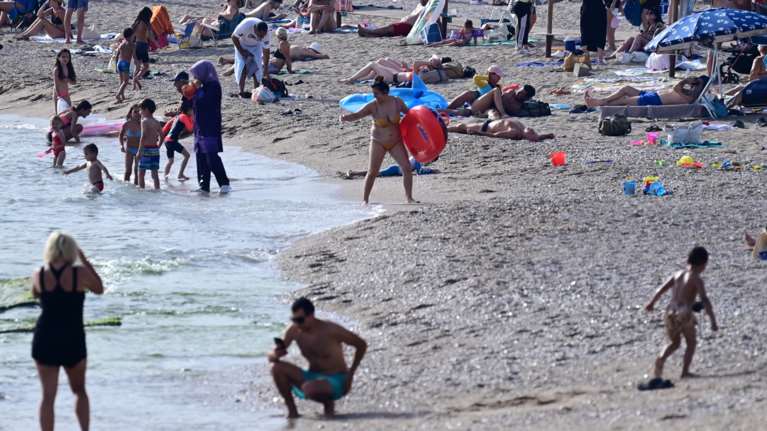 Η επέλαση του καύσωνα: Οι υψηλότερες θερμοκρασίες στη χώρα - Ποιες περιοχές έχουν χτυπήσει &quot;κόκκινο&quot;