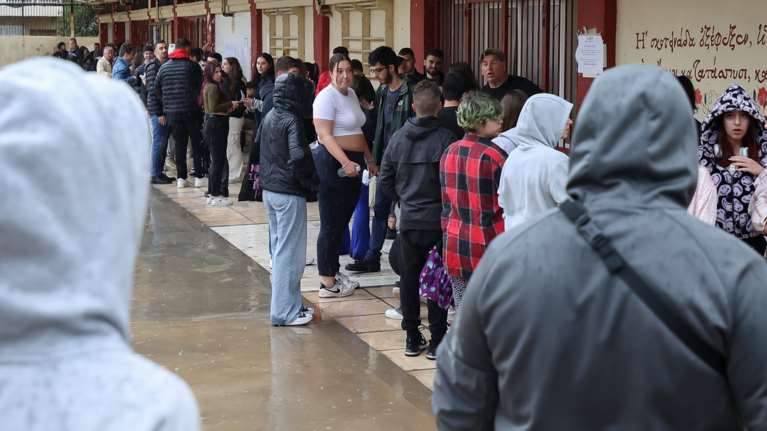 Κορονοϊός: Eπιστροφή στα σχολεία με νέες αυστηρές οδηγίες από τον ΕΟΔΥ - Στο &quot;κόκκινο&quot; οι αναπνευστικές λοιμώξεις