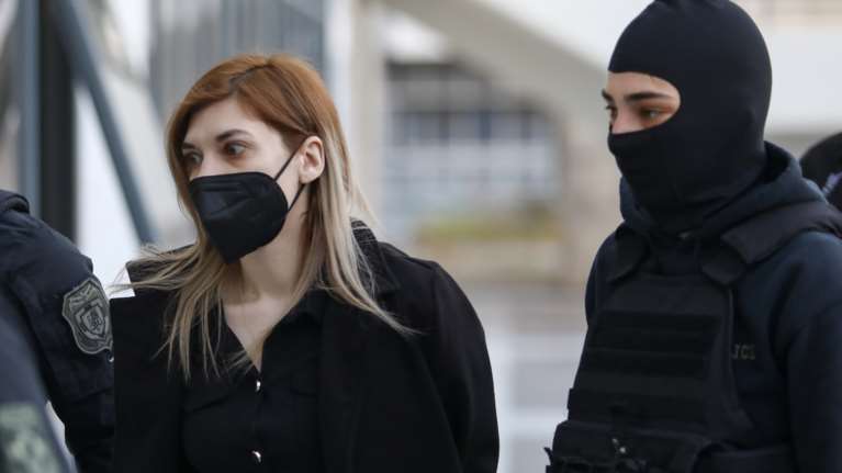 Η Ρούλα Πισπιρίγκου απολογείται για τους θανάτους Μαλένας και Ιριδας - Το μεσημέρι η δίκη για τη Τζωρτζίνα