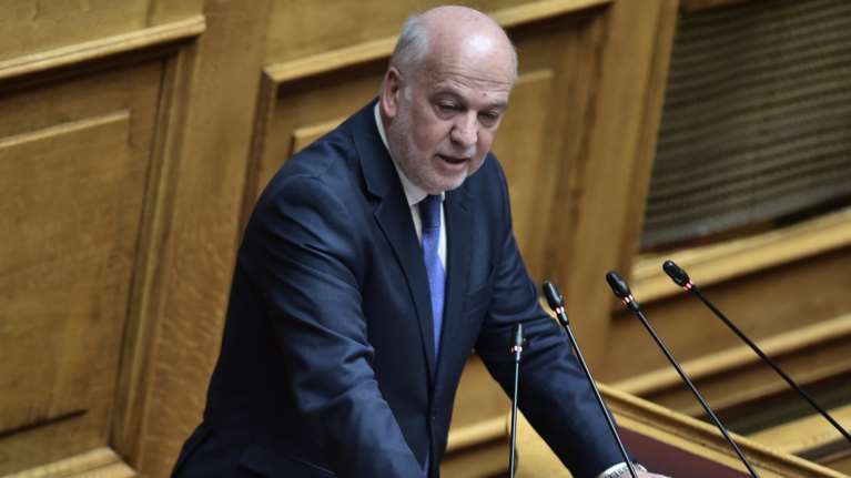 Φλωρίδης στη Βουλή για τα Τέμπη: "Όσοι μιλούν για μπαζώματα είναι για τα μπάζα"