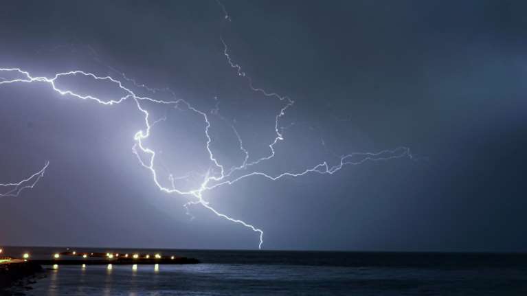 Σε εγρήγορση ο μηχανισμός της Πολιτικής Προστασίας για την επικείμενη κακοκαιρία - Ποια μέτρα αποφασίστηκαν