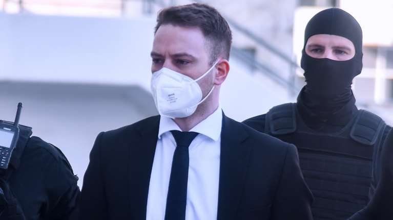 Γλυκά Νερά: Ο Αναγνωστόπουλος διαψεύδει τον πατέρα της Καρολάιν - &quot;Δεν έχω στείλει εγώ αυτή την επιστολή&quot;