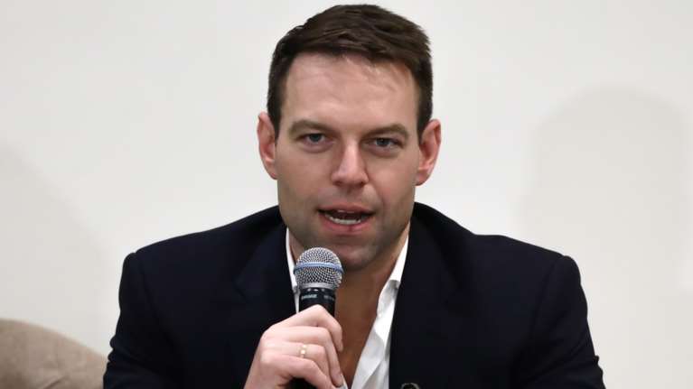 Ο Κασσελάκης επιμένει για τους &quot;500.000 εργάτες από το Πακιστάν&quot; - Η απάντηση του Παύλου Μαρινάκη