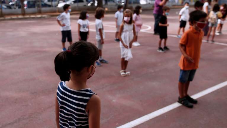 Ανοιγμα σχολείων: Ολα όσα θα ισχύσουν για την επιστροφή στα θρανία - Προαιρετική η χρήση μάσκας