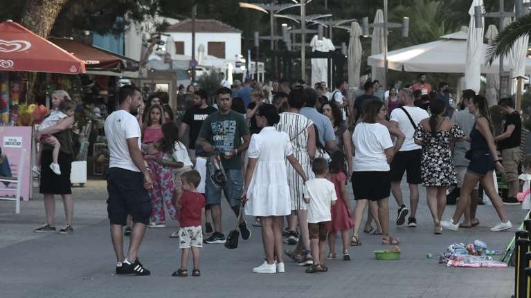 Κορονοϊός: 2.595 τα νέα κρούσματα, 20 θάνατοι -  Αύξηση των διασωληνωμένων, στους 207