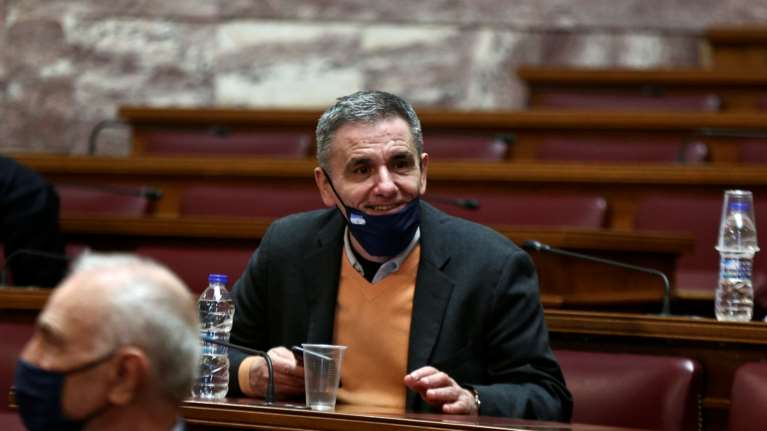 Ο Τσακαλώτος τρολάρει την Πελώνη: Τον αποκαλούσε &quot;Θεό&quot; σε ανάρτησή της - &quot;Υπερβάλετε...&quot;