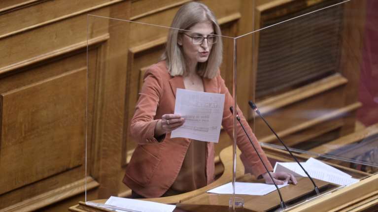 Αυγέρη κατά Αυτιά για τον Κασσελάκη και το &quot;γυμναστήριο στη Θήβα&quot; - &quot;Ακούει πολύ Χιώτη&quot;