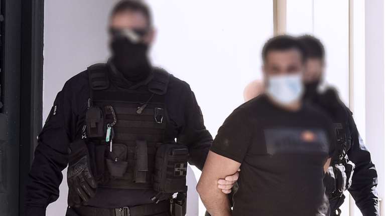 Ομηρία στον Αγ. Παντελεήμονα: Στον εισαγγελέα ο 34χρονος Αιγύπτιος - Δίωξη για κακούργημα [εικόνες]