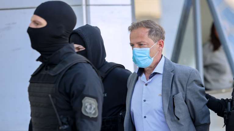 Δίκη Λιγνάδη: Τον διαψεύδει ηθοποιός - &quot;Ήταν στην Επίδαυρο, τον είδα με δύο νεαρούς άνδρες&quot;