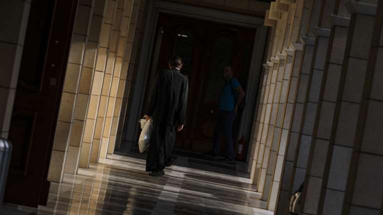 Φρίκη στην Κοζάνη: Καταδικάστηκαν για ασέλγεια σε ανήλικο αγόρι δύο ιερείς - Αθωώθηκε ο τρίτος