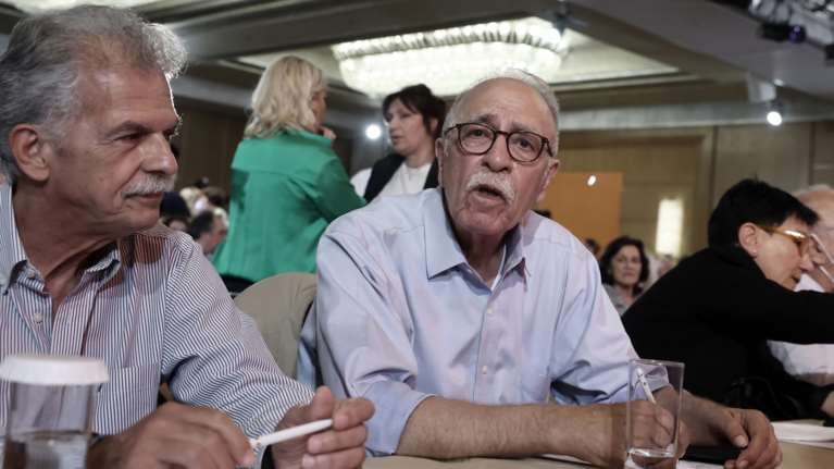 Ο Βίτσας τα βάζει με τον Τσίπρα: Και να μιλήσει, πλέον δεν έχει σημασία- Κινητοποιήθηκαν διάφορα κέντρα για να στηρίξουν Κασσελάκη