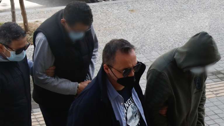 Τραγωδία στη Θεσσαλονίκη: Ελεύθεροι πατέρας και γιος - Εισαγγελική έρευνα για τον θάνατο του 15χρονου [εικόνες]