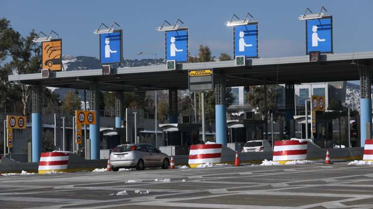 Κακοκαιρία Barbara - Καταγγελία: Μπήκε στην Αττική Οδό, πλήρωσε διόδια και… τον γύρισαν πίσω [βίντεο]