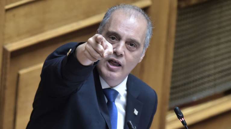 Επίθεση Βελόπουλου σε Κασσελάκη: Εάν η δική μου πεθερά μου είχε σχέση με δημόσια προμήθεια, θα ήμουν δακτυλοδεικτούμενος