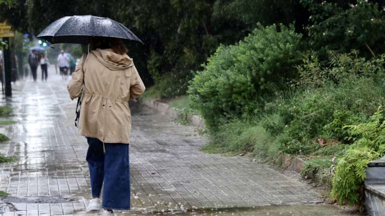 Καιρός: Υποχωρεί το ψύχος και επιστρέφουν οι βροχές - Τα πρώτα στοιχεία για την Καθαρά Δευτέρα