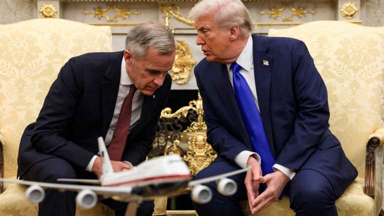 Έξαλλος ο Τραμπ με τον Καναδά για τους δασμούς: Το ειρωνικό βίντεο με τον Ρήγκαν που τον εξόργισε