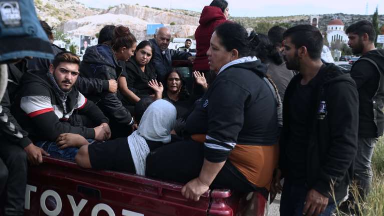 Καταδίωξη στο Πέραμα: Κηδεύτηκε ο 20χρονος Ρομά, Νίκος Σαμπάνης [εικόνες]