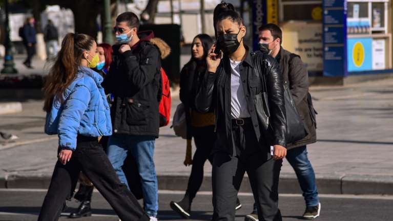 Κορονοϊός: 8.214 νέα κρούσματα, 63 θάνατοι και 417 διασωληνωμένοι