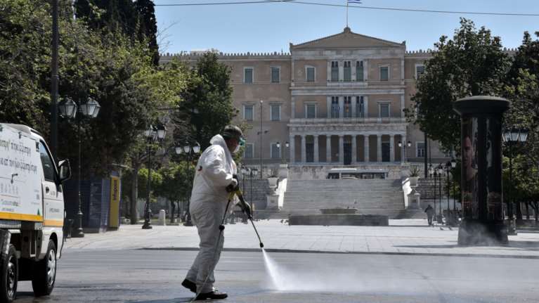 ΟΟΣΑ: Παράδειγμα προς μίμηση η Ελλάδα στη χρήση ψηφιακών μέσων εν μέσω κορονοϊού