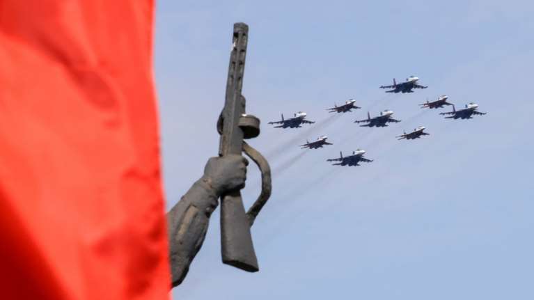 Ρωσία: Γιατί ματαιώθηκε η αεροπορική επίδειξη στην Κόκκινη Πλατεία
