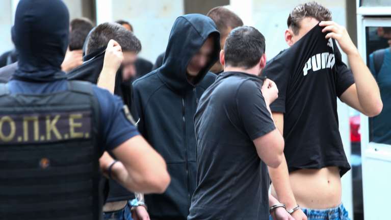 Ν. Φιλαδέλφεια: Προφυλακιστέοι και οι 105 χούλιγκαν για τη δολοφονία του Μιχάλη Κατσουρή