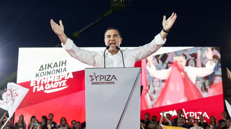 Τσίπρας: &quot;Την Κυριακή κρίνεται σε ποια Ελλάδα θέλουμε να ζήσουν τα παιδιά μας&quot;