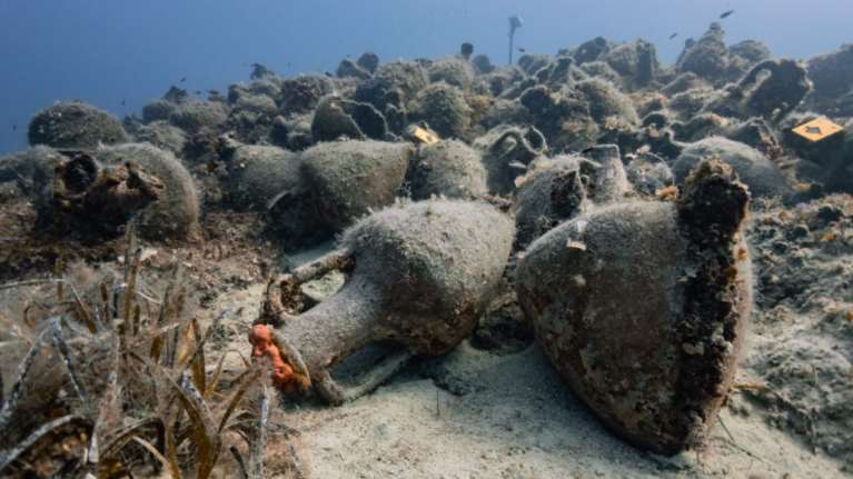 Το ελληνικό νησί που βρίσκεται στους 9 καλύτερους προορισμούς του κόσμου με υποβρύχια μουσεία