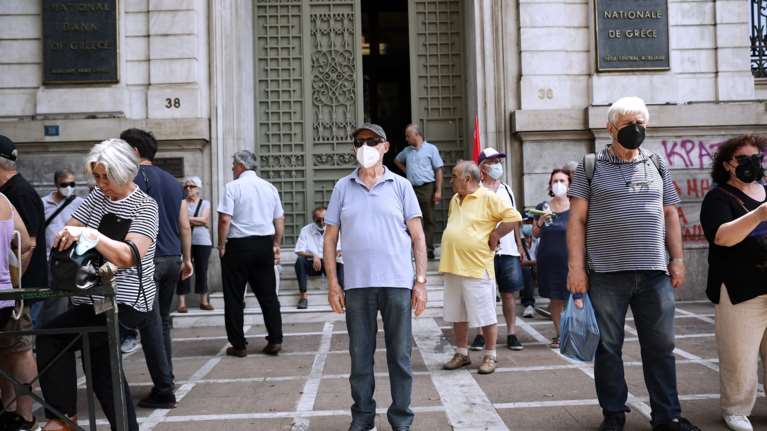 Παράθυρο για νέα αύξηση πάνω από 4% στις συντάξεις