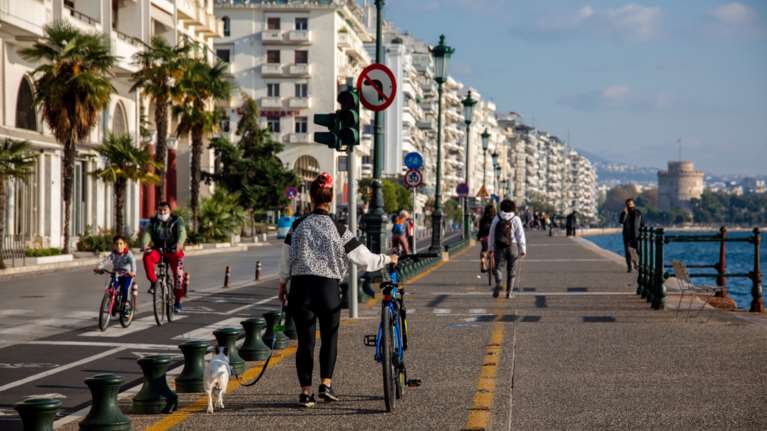 Κορονοϊός: Παραμένει &quot;πρωταθλήτρια&quot; με 203 νέα κρούσματα η Θεσσαλονίκη - 164 περιστατικά στην Αττική
