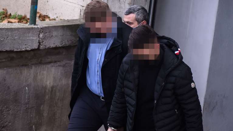 Δίκη Άλκη Καμπανού: &quot;Πόσα πήρες να πεις αυτές τις βλακείες;&quot;- Ενταση στο ακροατήριο στην κατάθεση της ιατροδικαστού