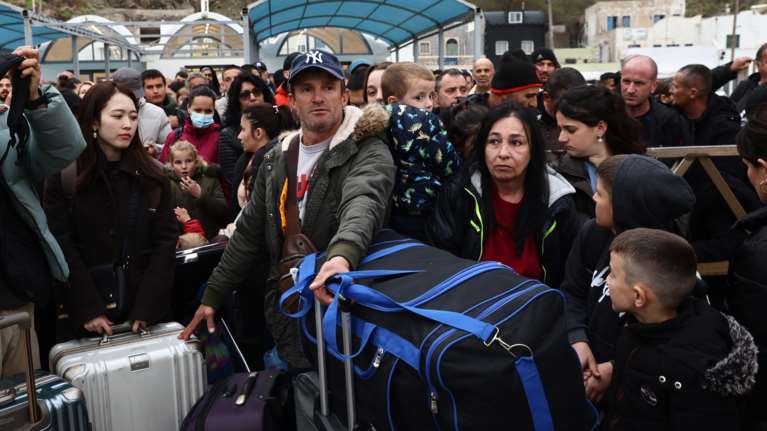 Σεισμός 5 Ρίχτερ ανοιχτά της Αμοργού: Ο ισχυρότερος έως τώρα - Ερημώνει η Σαντορίνη από τον φόβο του Εγκέλαδου