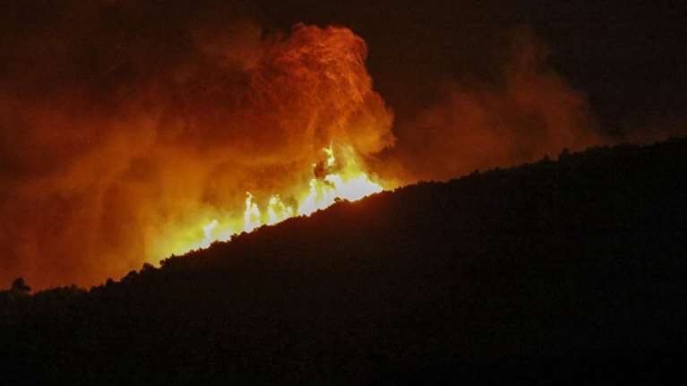 Φωτιά στη Βοιωτία: Μήνυμα του 112 για εκκένωση στη Ζάλτσα - Τέσσερα τα ανεξέλεγκτα μέτωπα