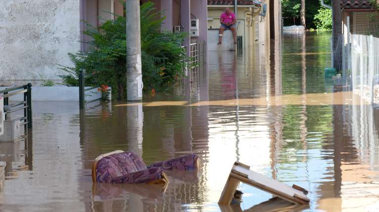 Ανοιχτή η πλατφόρμα arogi.gov.gr για τη χορήγηση ενισχύσεων για τους πληγέντες από τις πλημμύρες