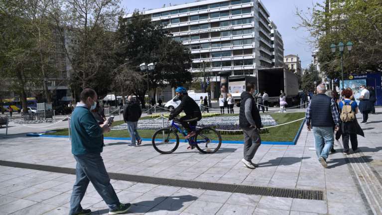 Κορονοϊός: Στο επίκεντρο της πανδημίας η Αττική με 607 νέα κρούσματα - Ακολουθούν η Θεσσαλονίκη με 230, η Λάρισα με 89 και η Πάτρα με 54