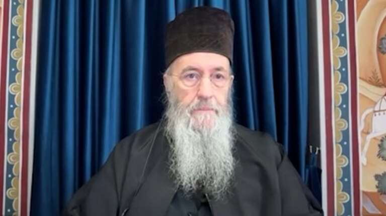 Μητροπολίτης Ναυπάκτου Ιερόθεος: Θα μελετήσουμε το αν θα βαπτίζονται τα παιδιά των ομόφυλων ζευγαριών