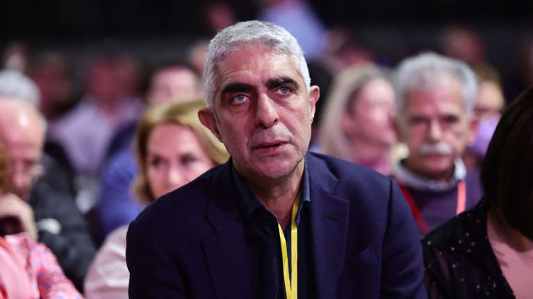 Γιώργος Τσίπρας: Κόμμα που να έχει γυρίσει από τέτοια κατάσταση αυτογελοιοποίησης και αυτοεξευτελισμού δεν έχει υπάρξει