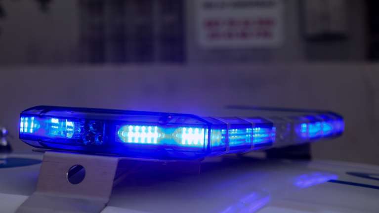 Σαντορίνη: Διακινητής ναρκωτικών ήθελε να δωροδοκήσει με 30.000 ευρώ τους αστυνομικούς για να μην συλληφθεί