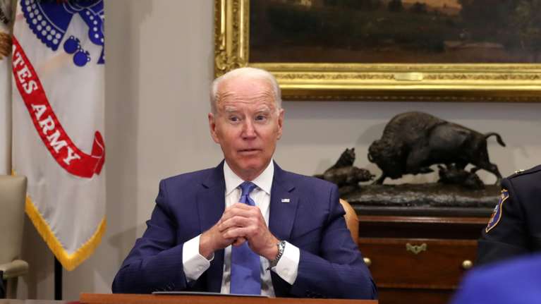 ΗΠΑ: Ο Μπάιντεν θα κάνει και την τρίτη δόση του εμβολίου κατά του κορονοϊού