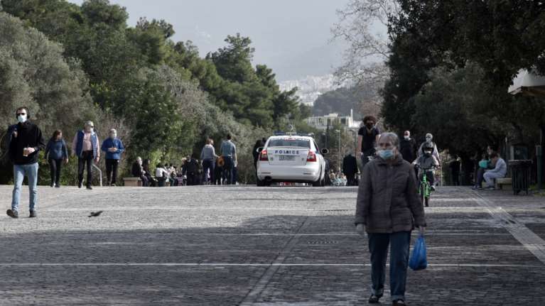 Διευκρινίσεις από την Αστυνομία: Το όριο των δύο χιλιομέτρων δεν ισχύει για μετακίνηση εντός του ίδιου δήμου