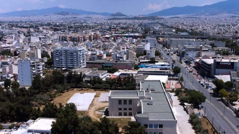 Γονικές παροχές: Πώς θα γλιτώσετε επιβαρύνσεις άνω των 1.500 ευρώ