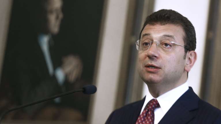 Ο Ιμάμογλου ανακηρύχθηκε επίτιμος δημότης του Παρισιού