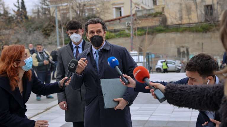 Δίκη Φιλιππίδη: Γιατί μία από τις τρεις καταγγέλλουσες αποφάσισε να καταθέσει δημόσια και όχι κεκλεισμένων των θυρών