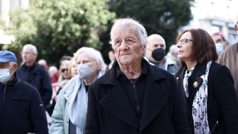 O e-ΕΦΚΑ &quot;σπάει&quot; τον κώδικα της γραφειοκρατίας - Πλήρης αυτοματοποίηση της διαδικασίας απονομής κύριας σύνταξης