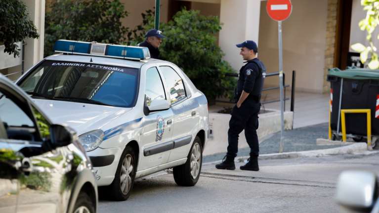 Φρίκη στην Ελευσίνα: Κατακρατούσε χωρίς τη θέλησή της 17χρονη, την βίαζε και την εξέδιδε