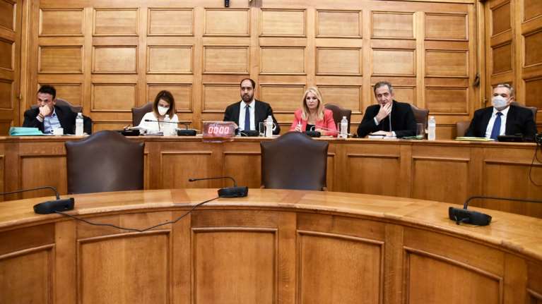 Πόρισμα ΣΥΡΙΖΑ για Τέμπη: Ισχυρές ενδείξεις για ποινικές ευθύνες Καραμανλή-Διερεύνηση ευθυνών και για Σπίρτζη-Χρυσοχοΐδη