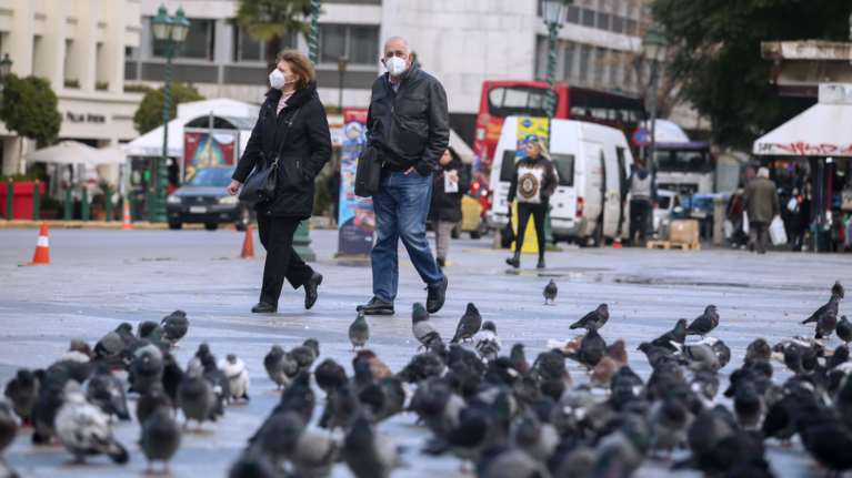 Κορονοϊός: Πάνω από 9.000 τα νέα κρούσματα στην Αττική, 2.392 στη Θεσσαλονίκη - Τετραψήφια η Κρήτη